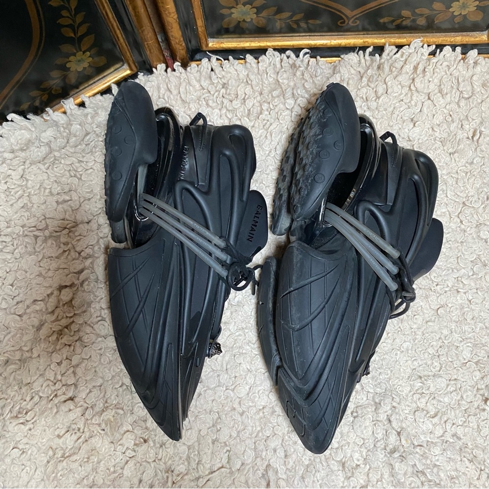 Balmain Unicorn Low-Top Sneakers - Picture 9 of 11